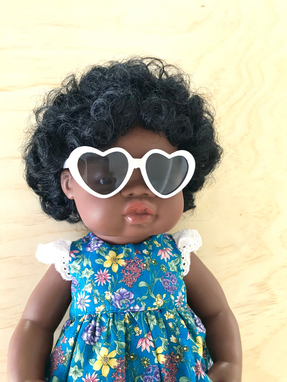 Pin by ⚜TERYL⚜ on Dolls-In-Shades/Glasses | Oval sunglass, Fashion,  Sunglasses